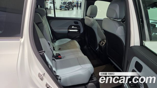 Mercedes-Benz EQB 2026 — photo 20