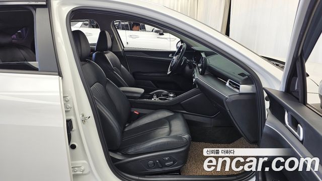 Kia K5 2020 — photo 11