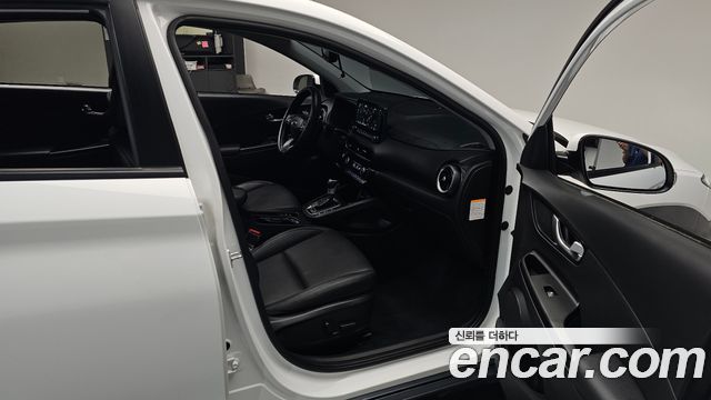 Hyundai Kona 2023 — photo 17