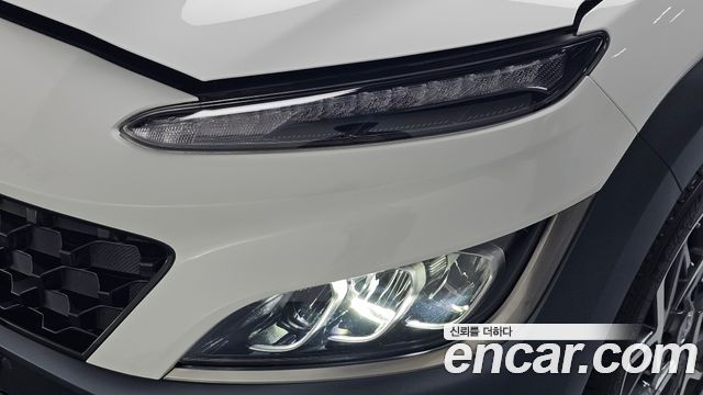 Hyundai Kona 2023 — photo 8