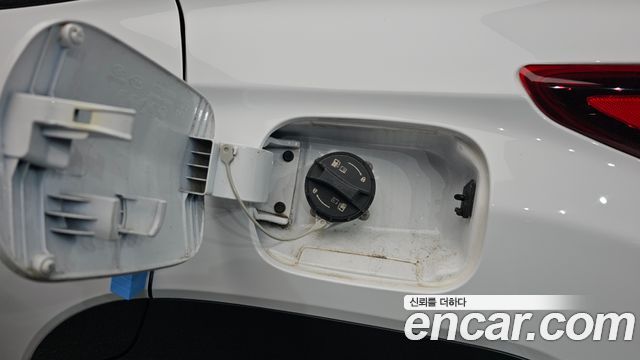 Hyundai Kona 2023 — photo 37