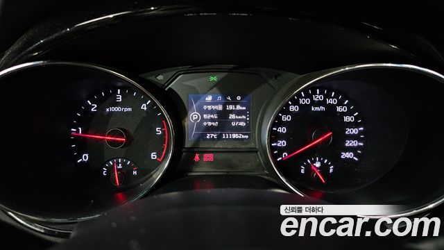Kia Canival 2016 — photo 11