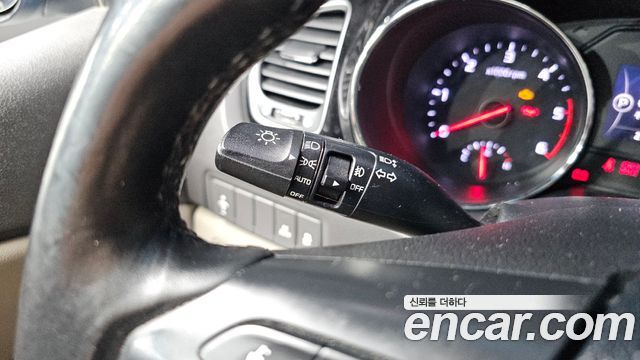 Kia Canival 2016 — photo 24
