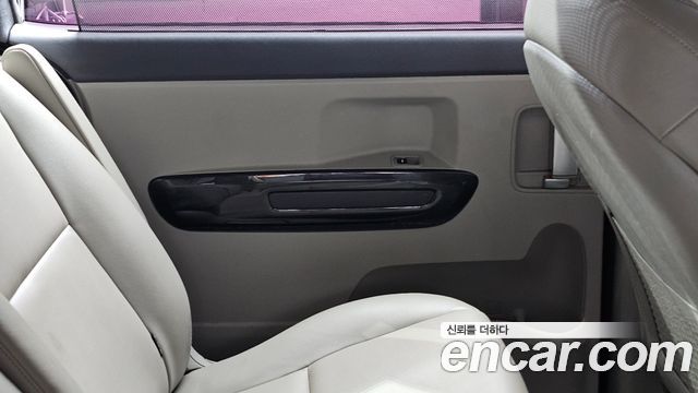Kia Canival 2016 — photo 15
