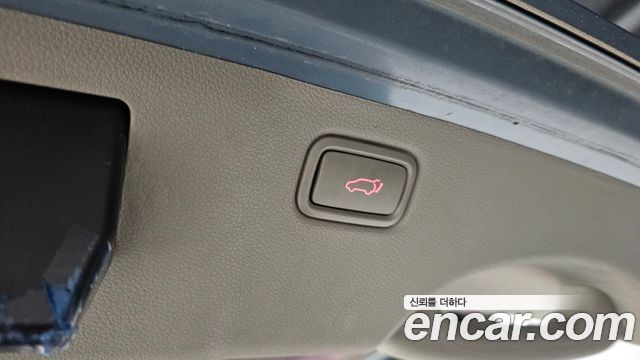 Kia Canival 2016 — photo 16