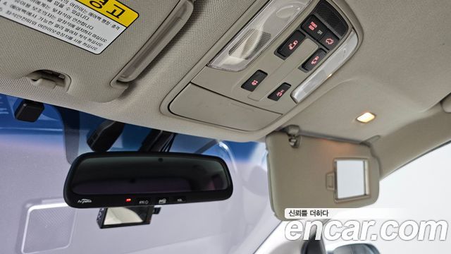 Kia Canival 2016 — photo 30