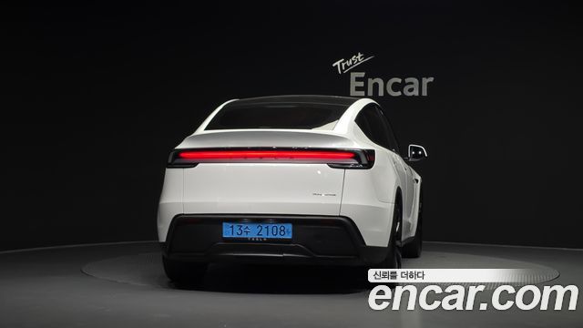 Tesla Model Y 2025 — photo 4