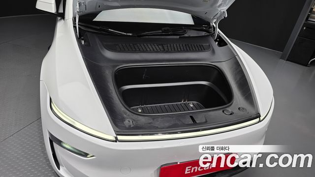 Tesla Model Y 2025 — photo 6