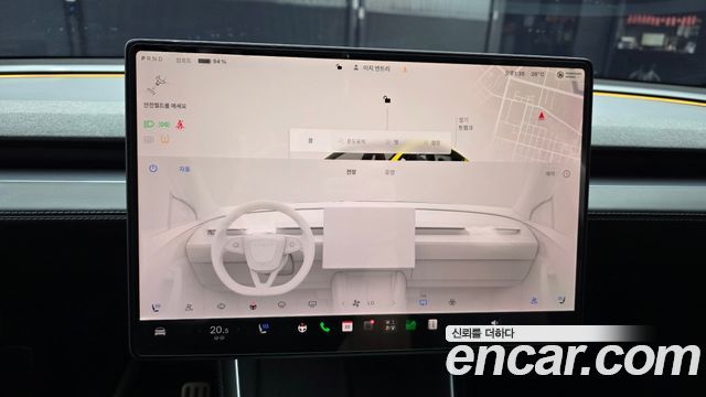 Tesla Model Y 2025 — photo 28