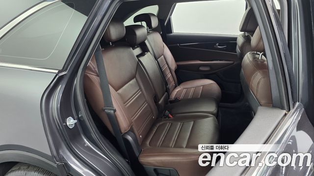 Kia Sorento 2016 — photo 17