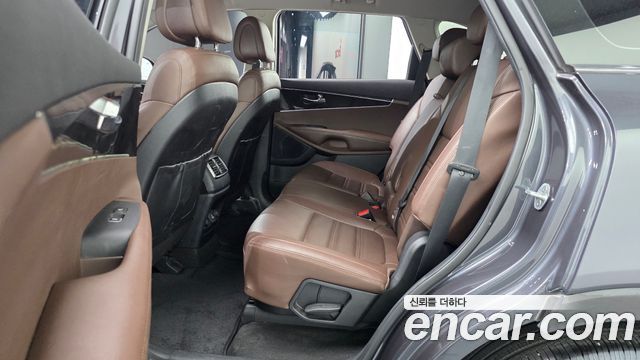 Kia Sorento 2016 — photo 18