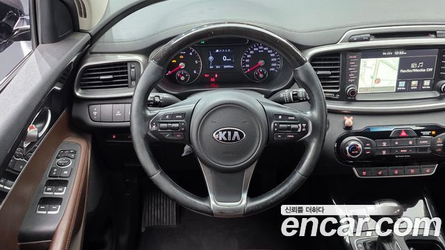 Kia Sorento 2016 — photo 19