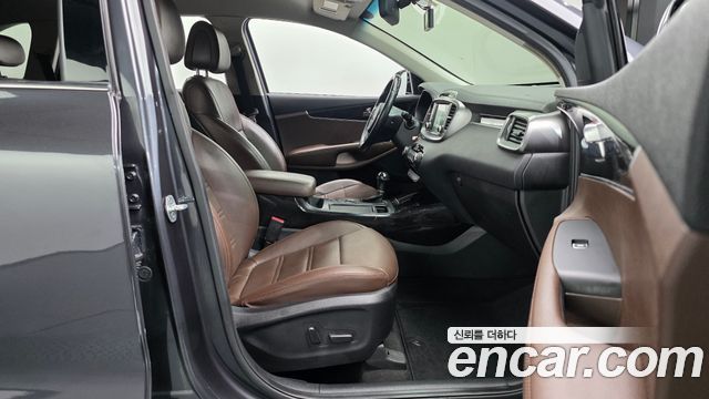 Kia Sorento 2016 — photo 16