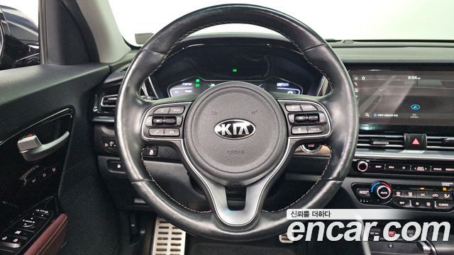 Kia Niro 2020 — photo 23
