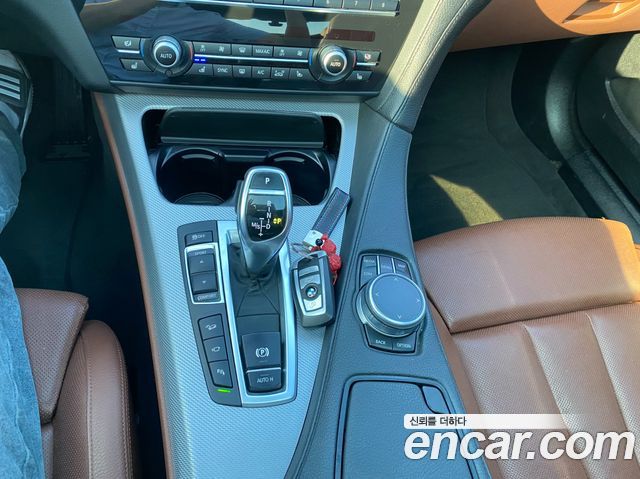 BMW 6-Series 2018 — photo 12