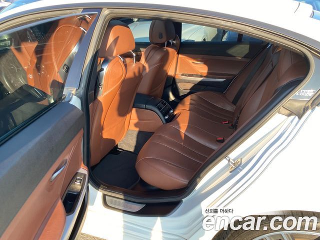 BMW 6-Series 2018 — photo 15