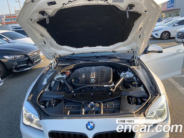 BMW 6-Series 2018 — photo 20
