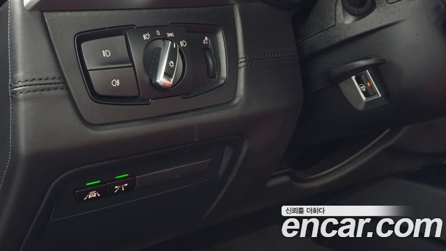 BMW 4-Series 2020 — photo 29