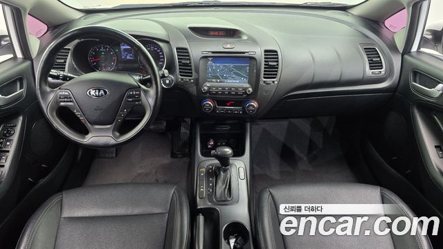 Kia K3 2015 — photo 10