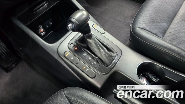 Kia K3 2015 — photo 12