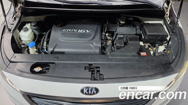 Kia Canival 2016 — photo 6