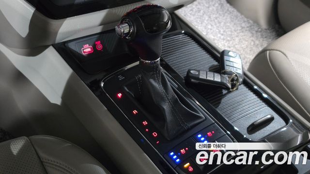 Kia Canival 2016 — photo 9