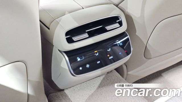 Genesis G80 2025 — photo 32
