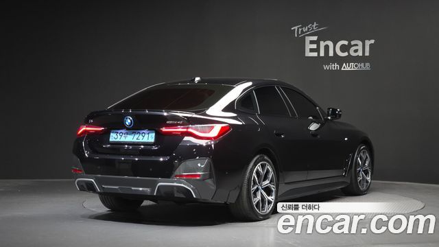 BMW i4 2023 — photo 2