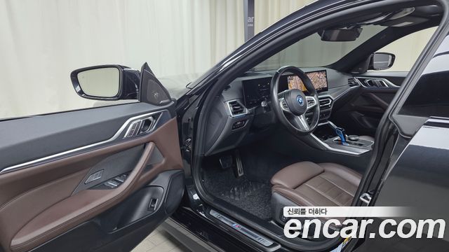 BMW i4 2023 — photo 13