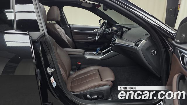 BMW i4 2023 — photo 17
