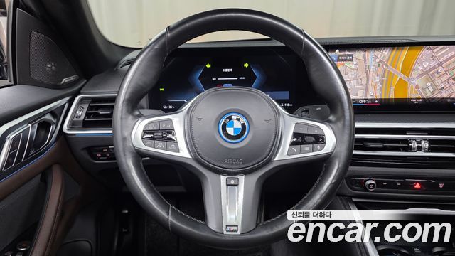 BMW i4 2023 — photo 19