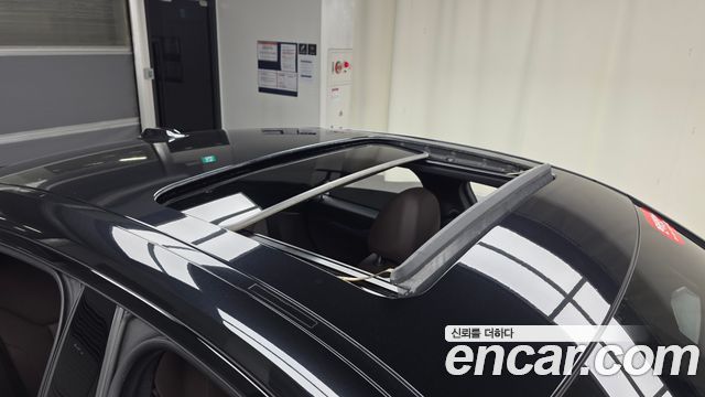 BMW i4 2023 — photo 25