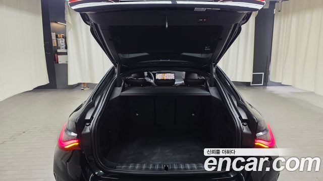 BMW i4 2023 — photo 26