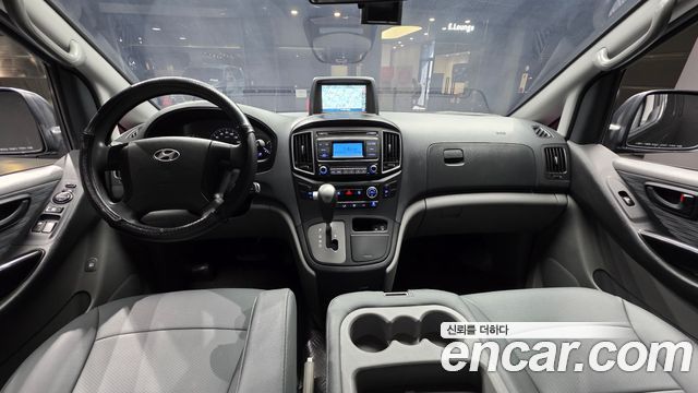 Hyundai Starex 2017 — photo 7
