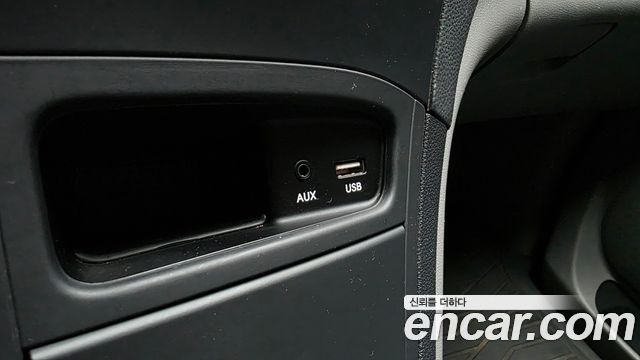 Hyundai Starex 2017 — photo 13