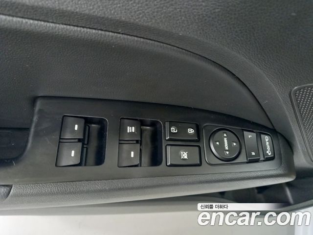 Hyundai AVANTE 2018 — photo 9