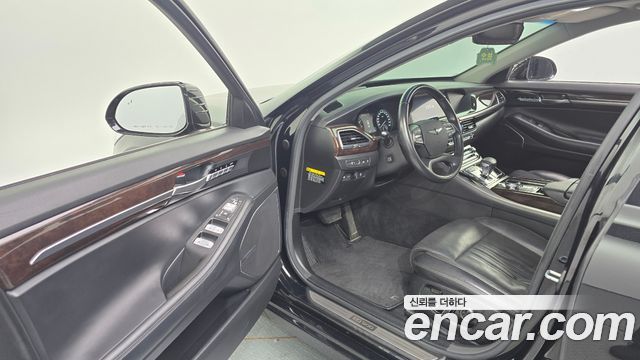 Genesis EQ900 2017 — photo 13