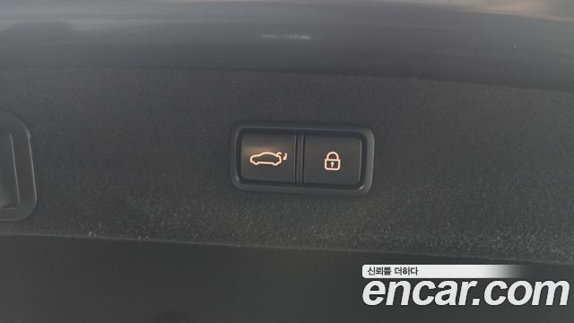 Genesis EQ900 2017 — photo 23