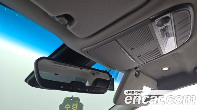 Genesis EQ900 2017 — photo 27