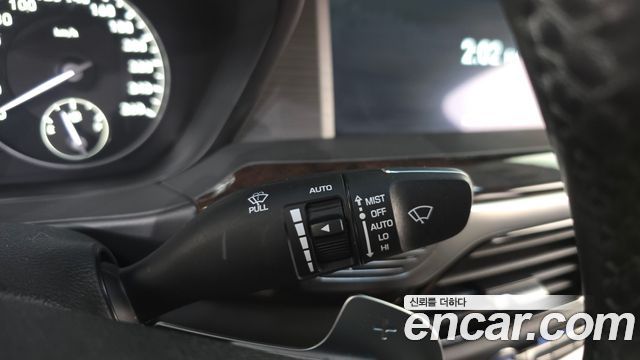 Genesis EQ900 2017 — photo 29