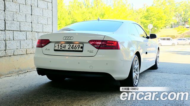 Audi A5 2010 — photo 2