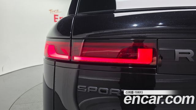 Land Rover Range Rover Sport 2026 — photo 19