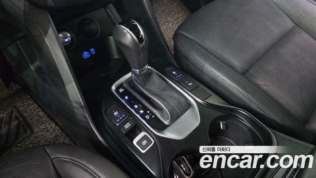 Hyundai Santafe 2018 — photo 12