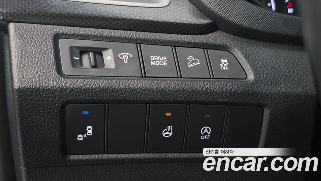Hyundai Santafe 2018 — photo 26