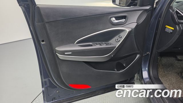 Hyundai Santafe 2018 — photo 14