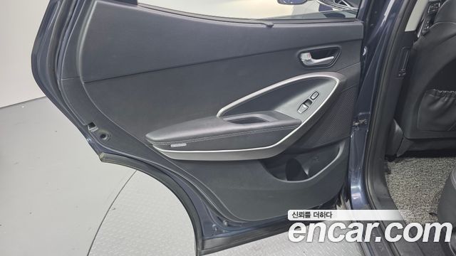 Hyundai Santafe 2018 — photo 15