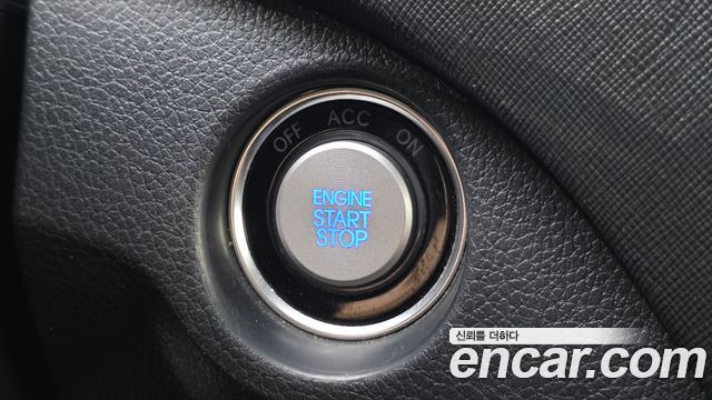 Hyundai Santafe 2018 — photo 27