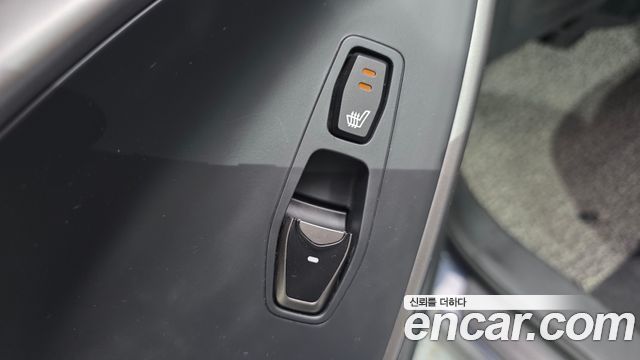 Hyundai Santafe 2018 — photo 29