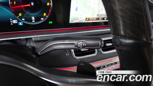Mercedes-Benz GLS-Class 2022 — photo 12
