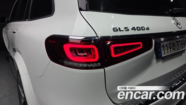 Mercedes-Benz GLS-Class 2022 — photo 9